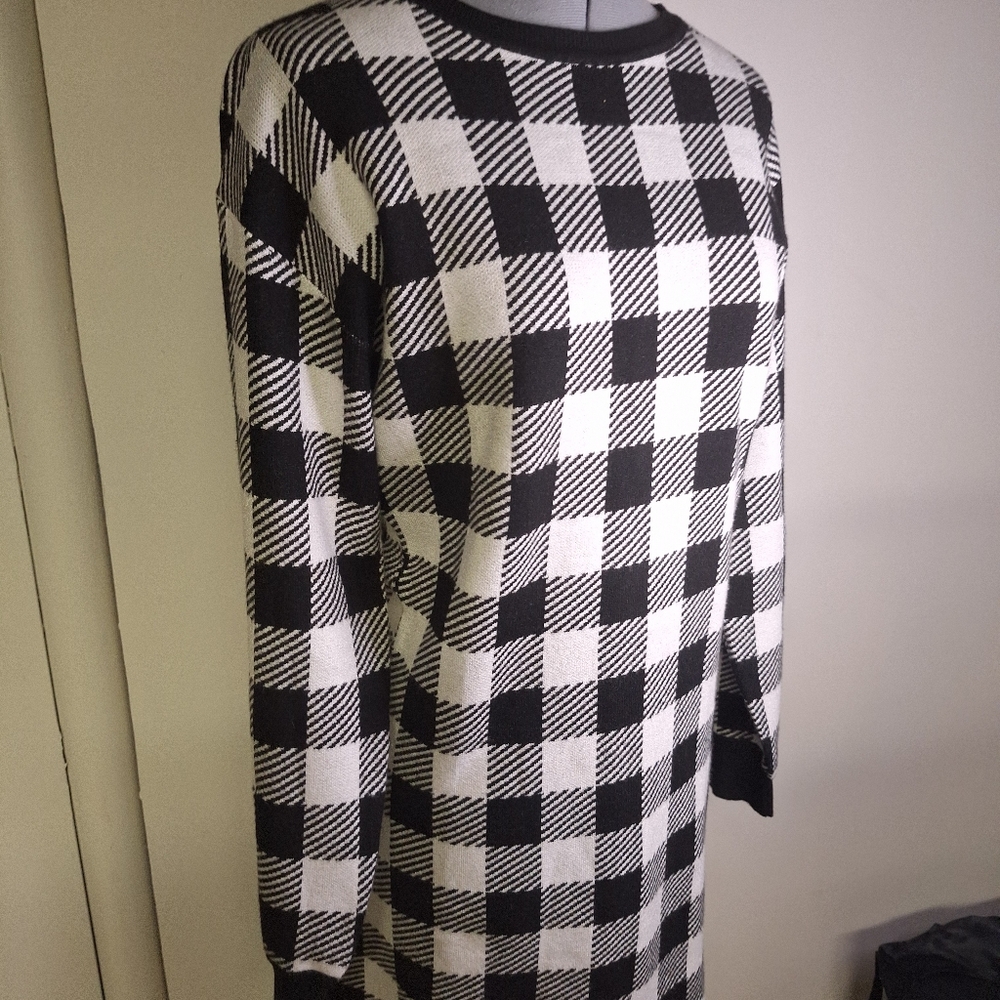 Spadehill Black and White Checkered Long Sleeved Sweater Dress Size Med